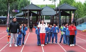 德甲-基米希破门卡尔世界波 拜仁3-0完胜十人门兴