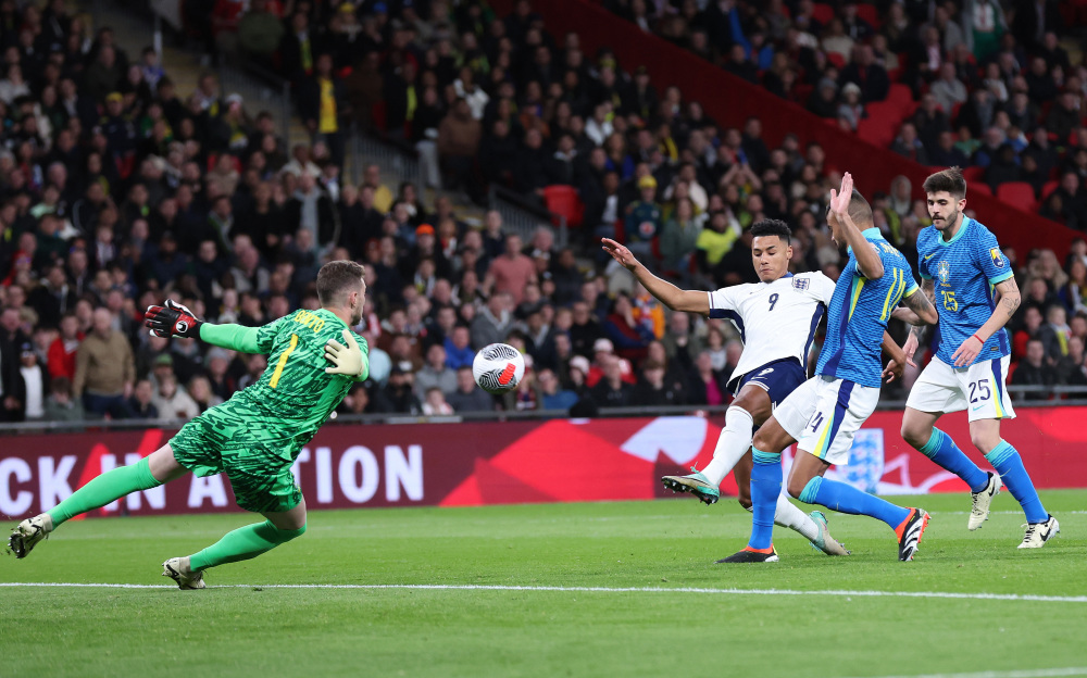 愈发密集且 愈发密集且