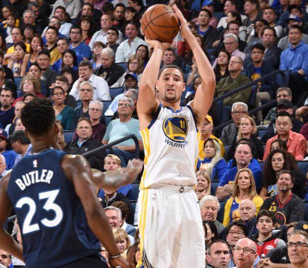 公开批评英 公开批评英