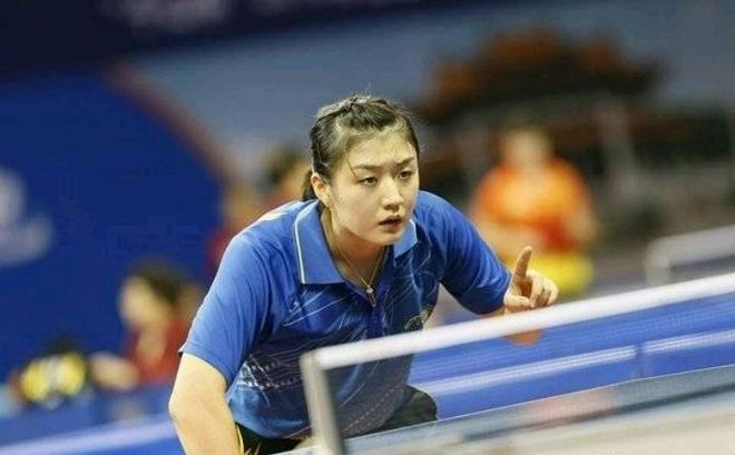 球鞋设计更 球鞋设计更